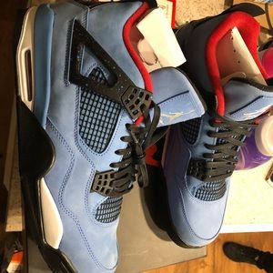 Travis Scott Jordan 4’s